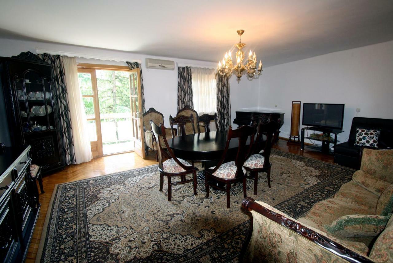 35 Paliashvili Kutaisi Exterior foto